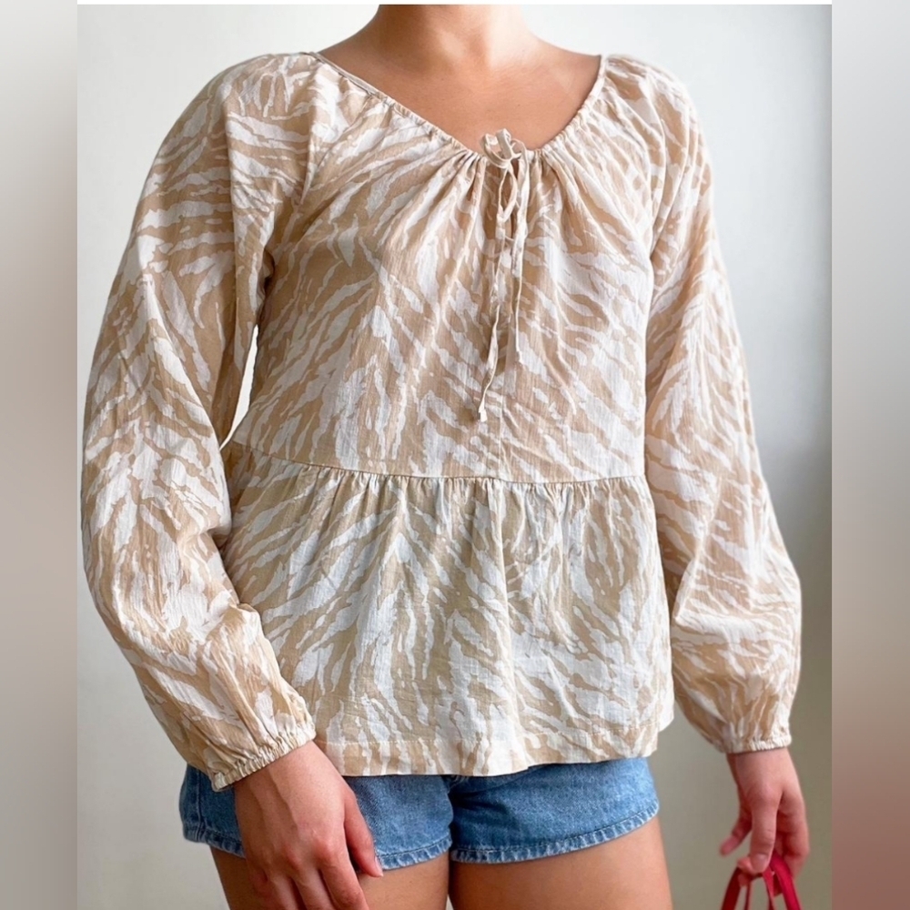 NWT GAP Peplum Long Sleeve Tan Brown White Animal Print Blouse Size M